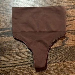SKIMS ladies High Waist bonded shapewear NWOT